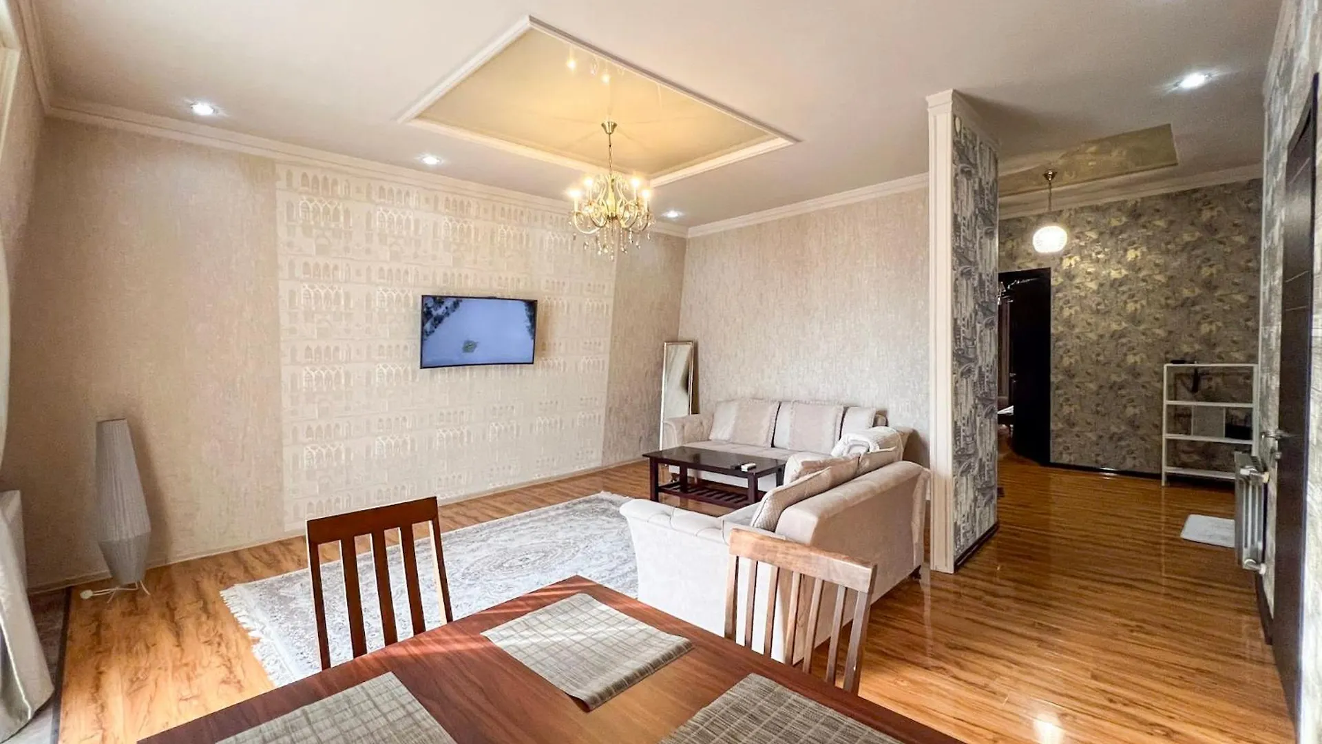 Three-Room Apartment In The Center Of Batumi, 100 Meters From The Sea, Porta Tower 0*, Batumi Georgia