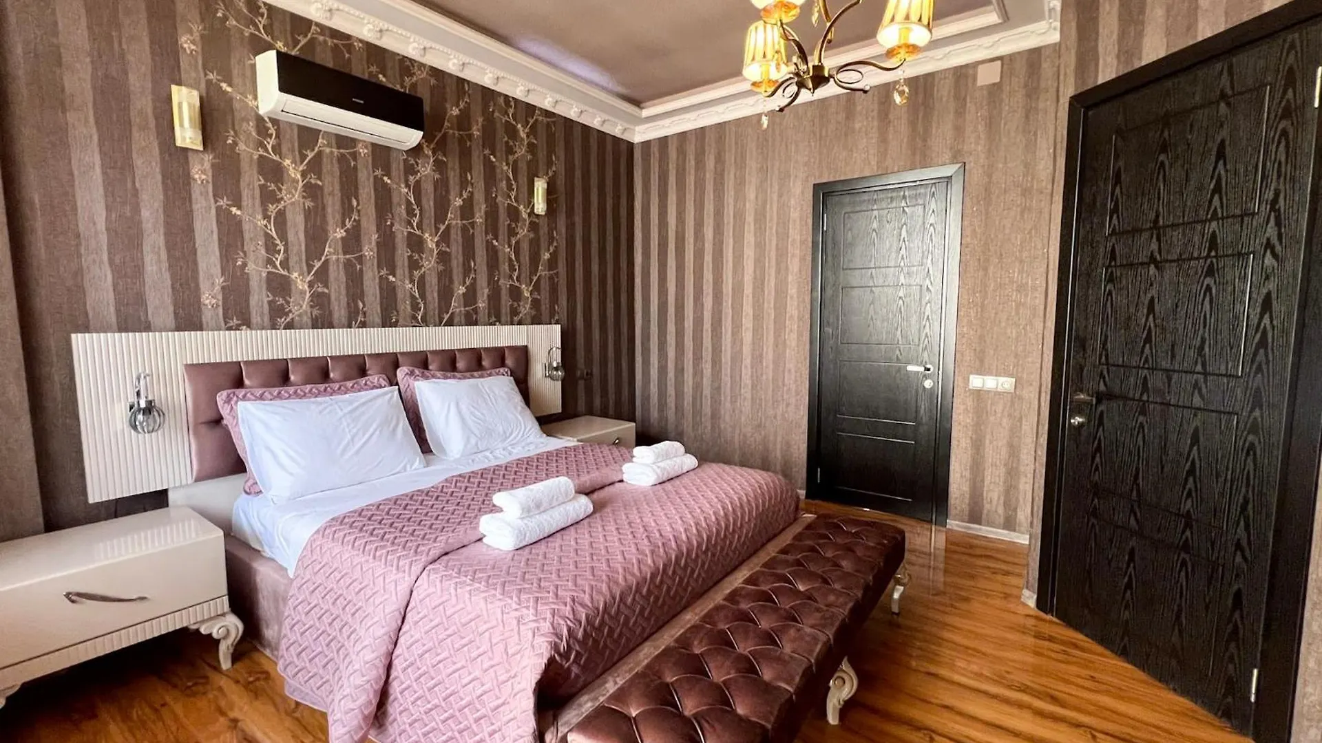 Three-Room Apartment In The Center Of Batumi, 100 Meters From The Sea, Porta Tower Georgia
