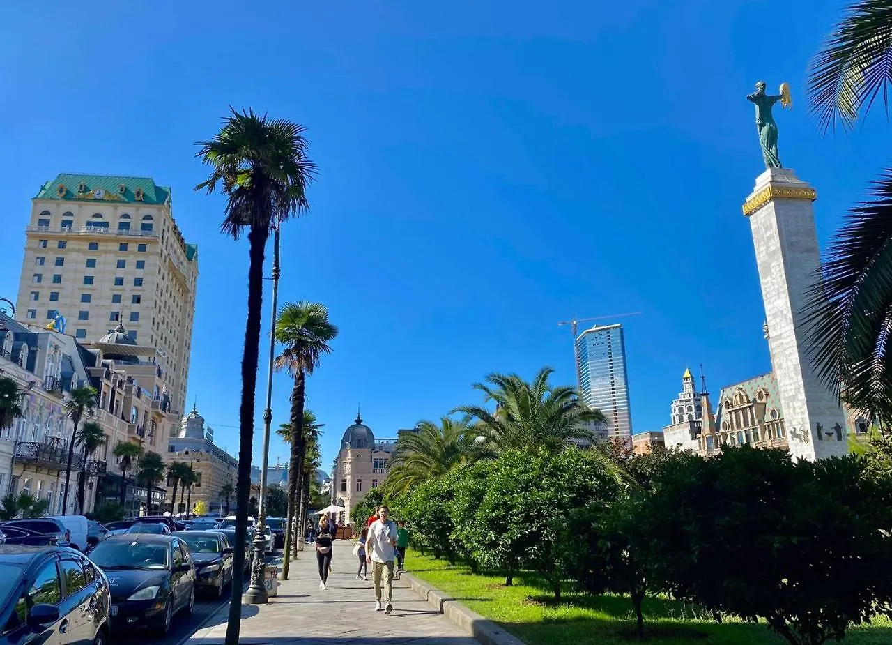 Three-Room Apartment In The Center Of Batumi, 100 Meters From The Sea, Porta Tower Batumi