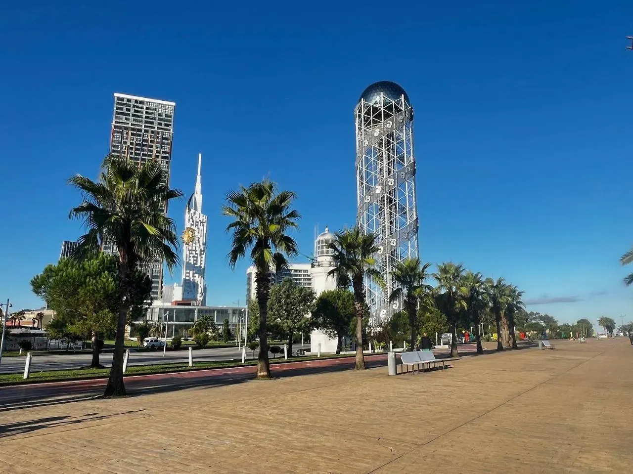 Three-Room Apartment In The Center Of Batumi, 100 Meters From The Sea, Porta Tower  Batumi