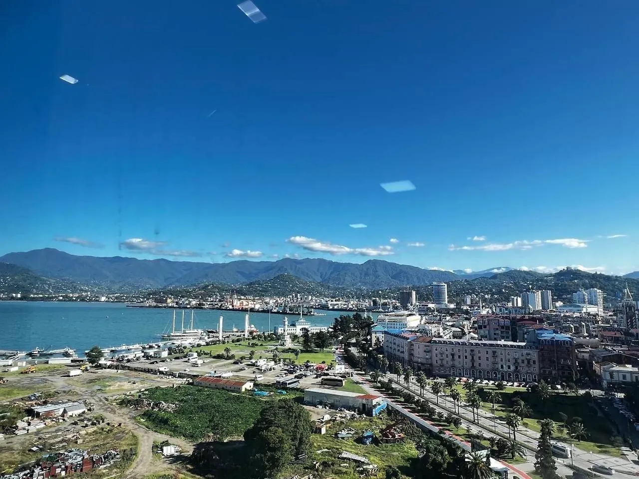 Three-Room Apartment In The Center Of Batumi, 100 Meters From The Sea, Porta Tower