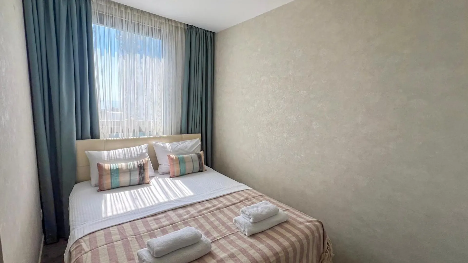 Three-Room Apartment In The Center Of Batumi, 100 Meters From The Sea, Porta Tower