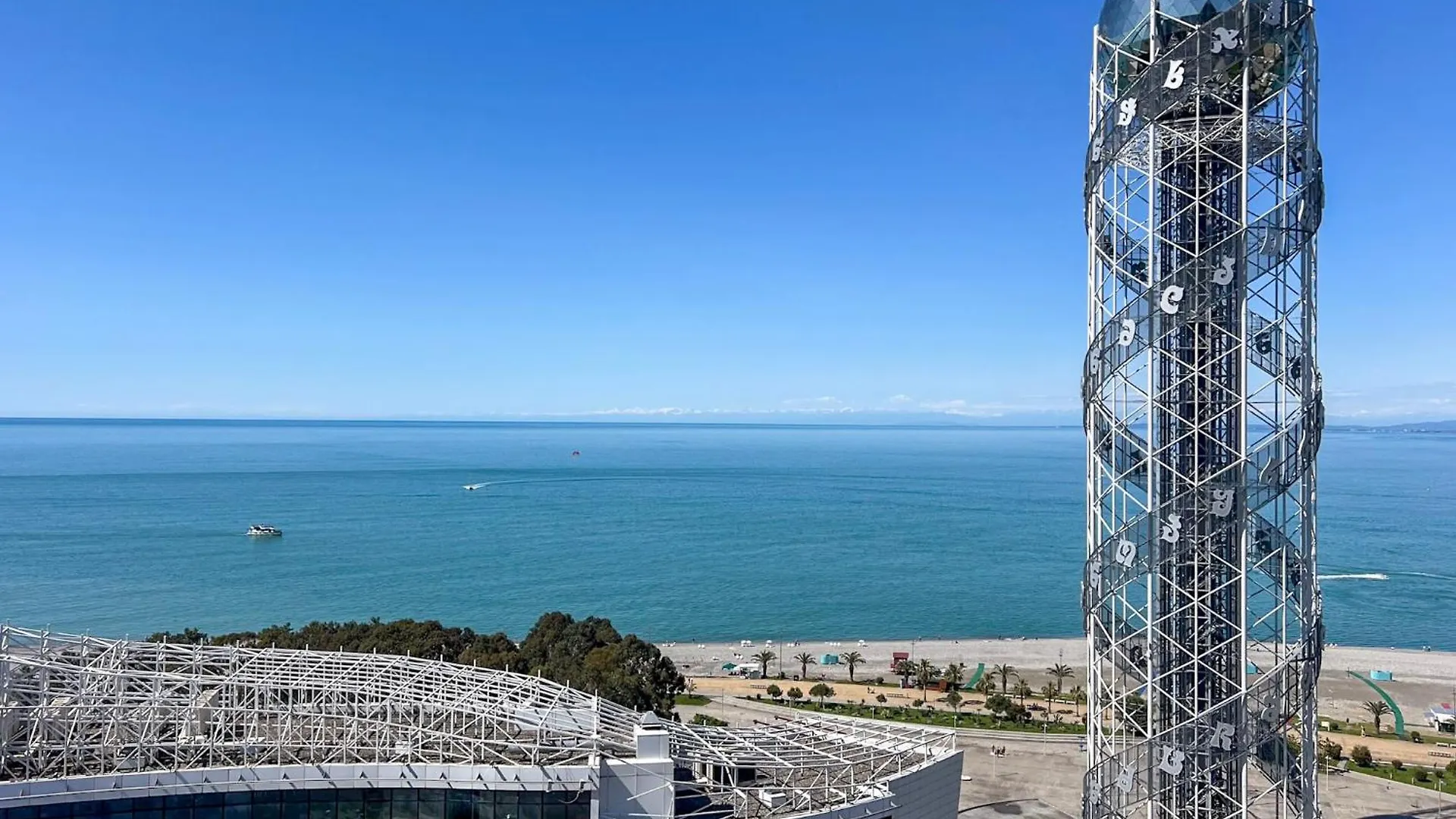 Three-Room Apartment In The Center Of Batumi, 100 Meters From The Sea, Porta Tower