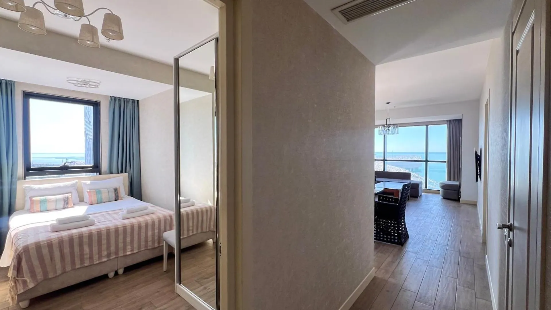 Three-Room Apartment In The Center Of Batumi, 100 Meters From The Sea, Porta Tower